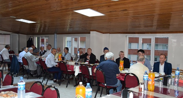 Emekli Din Görevlileri iftar yemeğinde buluştu