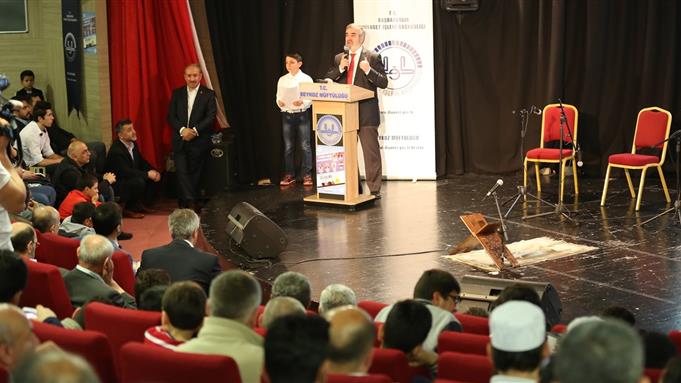 İstanbul Müftüsü Beykoz'da "Gençlik Buluşması"na katıldı