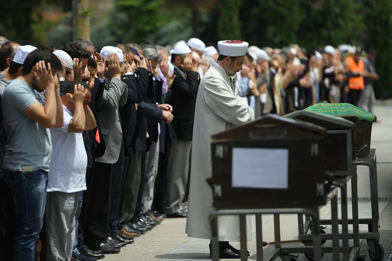 Osman Şevket Yardımedici vefat etti.