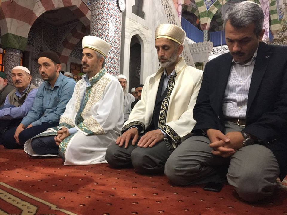 Rize Güneysu da 1000 Aydan Hayırlı Gecede 1001 Hatim Programı
