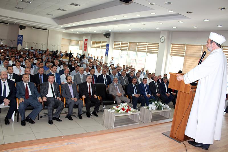 Diyanet İşleri Başkanı Görmez, Zonguldak’ta din görevlileriyle bir araya geldi…