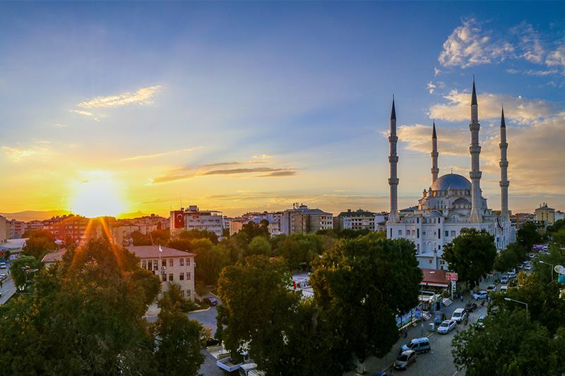 Iğdır Ulu Camii, dualarla ibadete açıldı