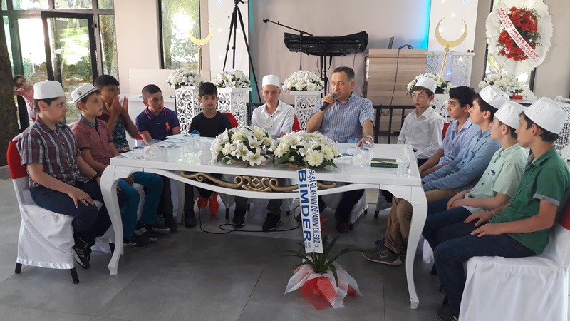 Örgün Eğitimle Hafızlık Projesi Meyvelerini Vermeye Başladı.