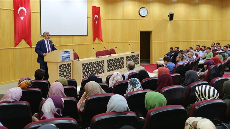 İstanbul Müftüsü Yılmaz’dan Uluslararası İlahiyat Öğrencilerine Önemli Tavsiyeler