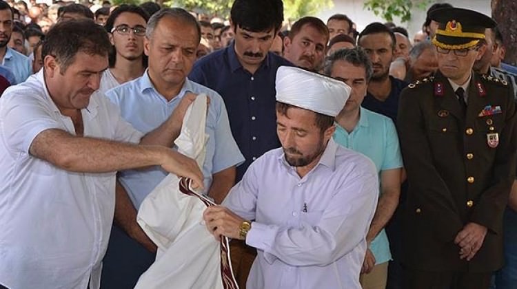 İmam babanın ikiz acısı