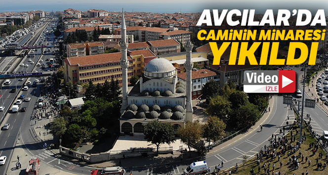 Depremde caminin minaresi yıkıldı