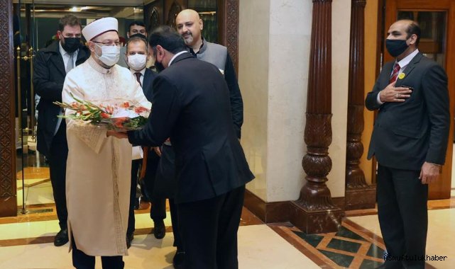Diyanet İşleri Başkanı Erbaş Pakistan’da