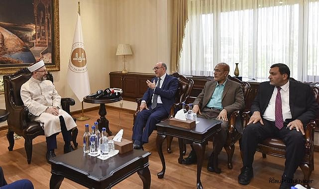 Erbaş,.ABD ve Kanadalı heyeti kabul etti.