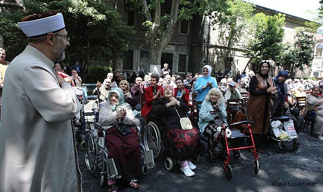 Başkan Erbaş, Darülaceze'ye ziyaret