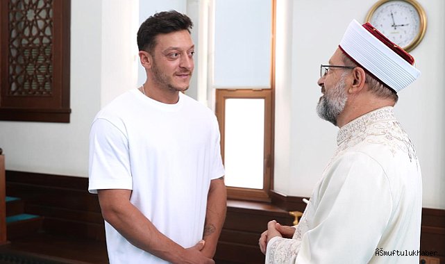 Erbaş, eski futbolcu Mesut Özil ile bir araya geldi