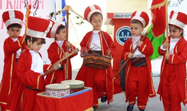 4-6 yaş Kur'an kursu öğrencileri kapanış programında buluştu