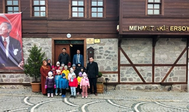 4-6 yaş Kur'an kursu öğrencileri Mehmet Akif'i andı