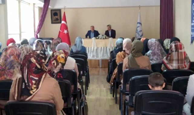 4-6 yaş Kur'an kursu öğreticilerine seminer