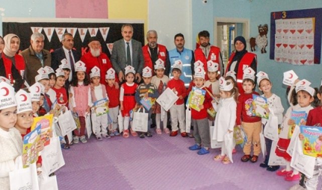 4-6 yaş miniklerden 'Kızılay Haftası' etkinliği