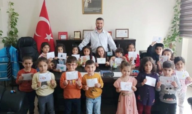 Minikleri harçlıklarını ihtiyaç sahipleri için bağışladı