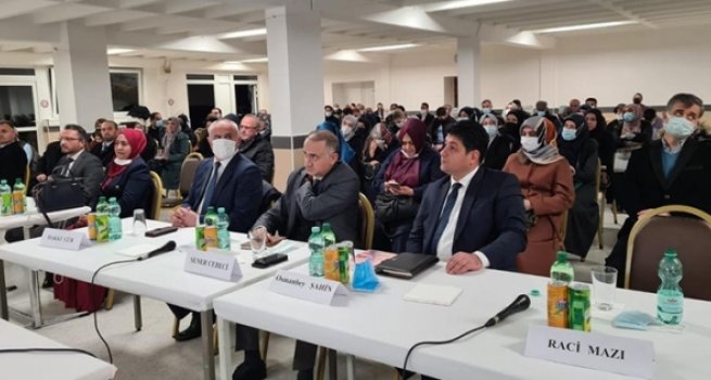 Sağlıklı bir toplum inşaası için hizmet yürütüyoruz