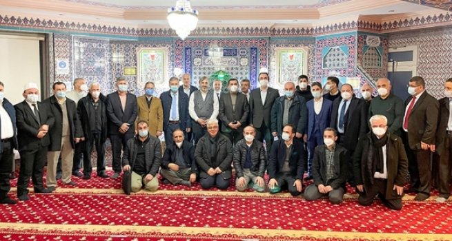 Ostfildern’de “Kur’an ve Sünnet Perspektifinde Ailede Dini Değerler” konulu konferans