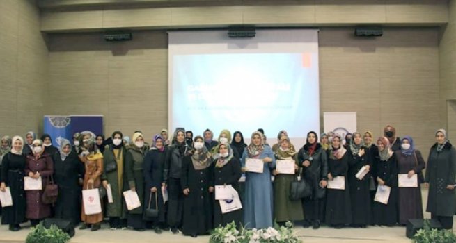 Aile Akademisi eğitimleri devam ediyor