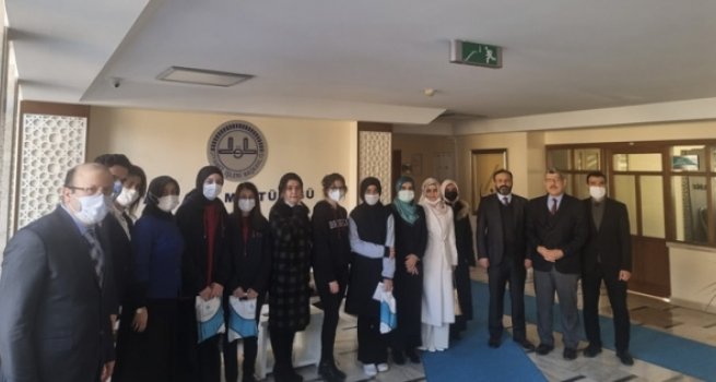 Başkentte dereceye giren öğrenciler ödüllendirildi