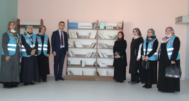 Bolu’da 'gönül kütüphanesi' kuruldu