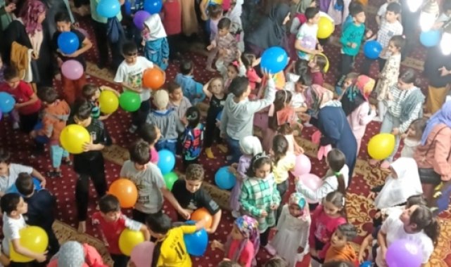 Cami, çocuk ve aile buluşması
