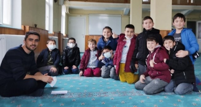 Çocuklar camide buluşacak