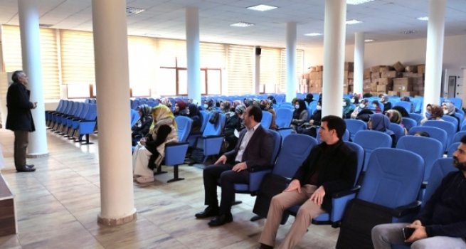 Din görevlileri 'koruyucu aile' konusunda bilgilendirildi