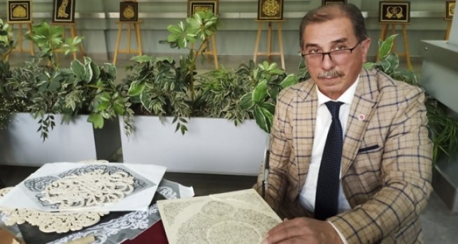 Din görevlisi Çelik, naht sanatına sahip çıkıyor