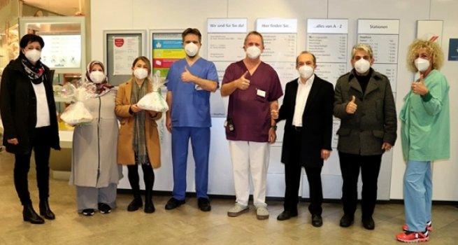 DİTİB camisinden şehir hastanesi çalışanlarına ikramlı teşekkür