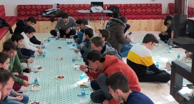Diyanet Gençlik okul temsilcileri ile buluştu