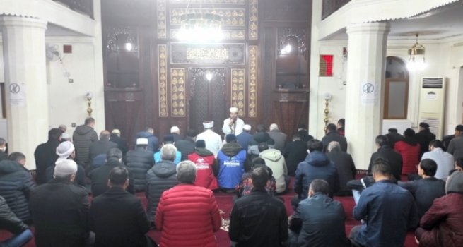 Gençler sabah namazında buluştu