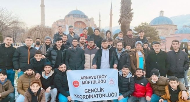 Gençlerden Ayasofya-i Kebir Cami-i Şerifi'ne ziyaret