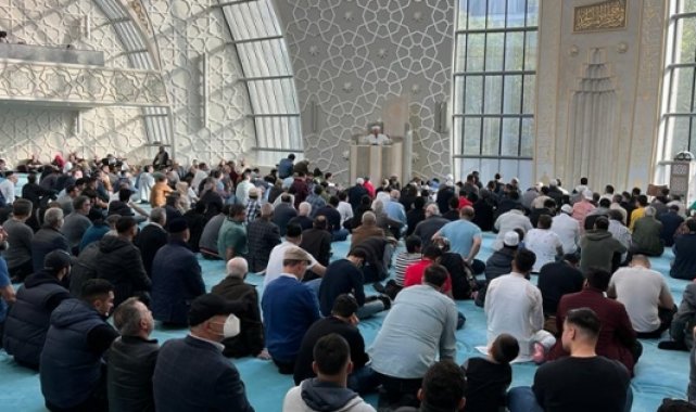 İslam dini güzel ahlakı emreden dindir