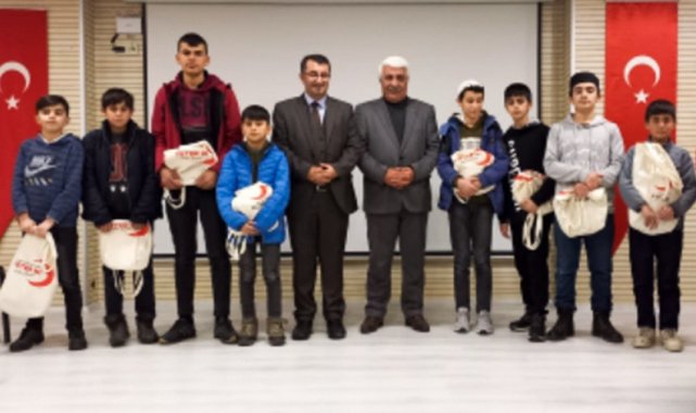 Gevaş'ta gençlik kampı