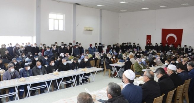 Gülnar'da şehitler dualarla anıldı