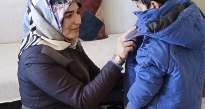 Gürpınar'da çocuklar yararına kermes düzenlendi