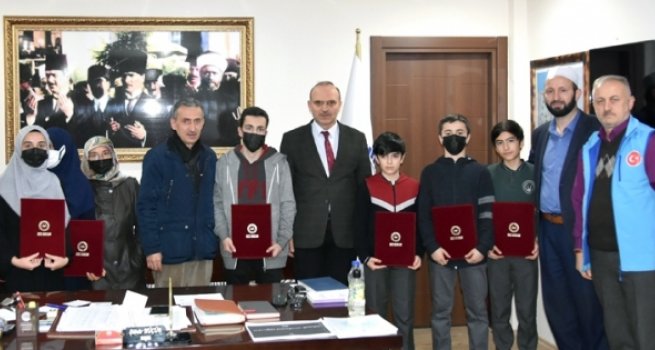 Hafızlar belgelerine kavuştu
