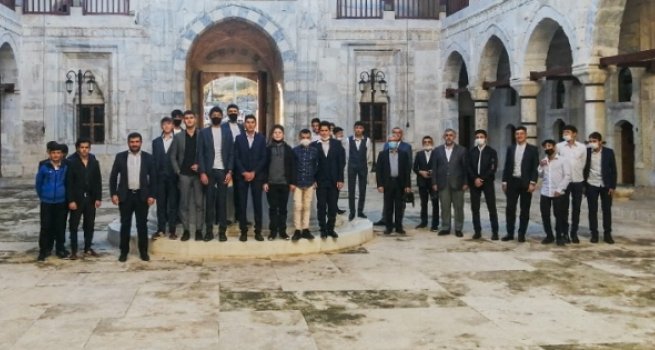 Hafızlar gezi programında buluştu