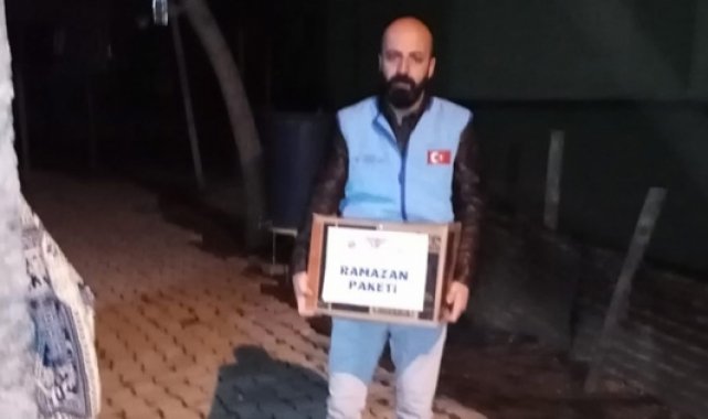 Hakkari'de din görevlileri geceyi 'iyilikle' aydınlattı