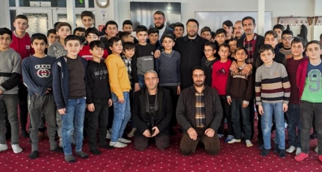Hakkarili gençler ara dönem kampında buluştu