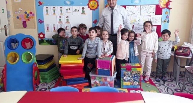 Hayırsever vatandaş 4-6 yaş Kur'an kursuna oyuncak bağışında bulundu