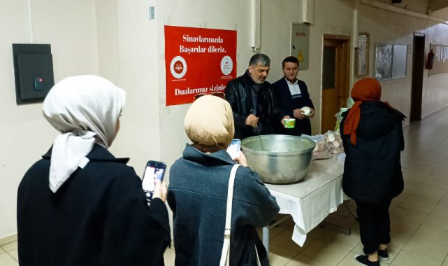 Hendek'te öğrencilere çorba ikram edildi