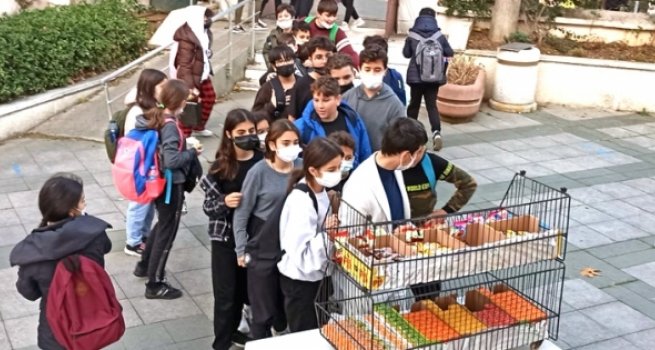 Heybeliadalı gençler camide buluşuyor