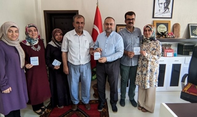 İşitme engelli kardeşlerden TDV'ye kurban bağışı