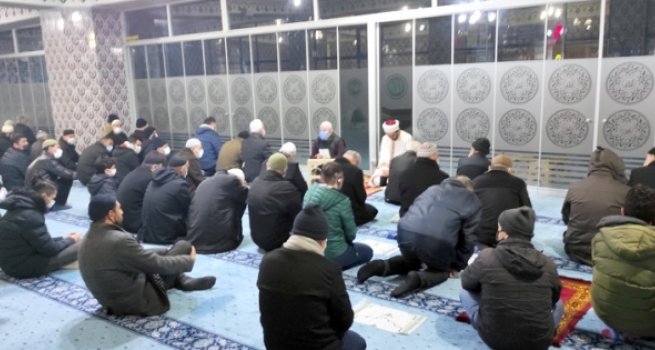 Isparta’da sabah namazı buluşması