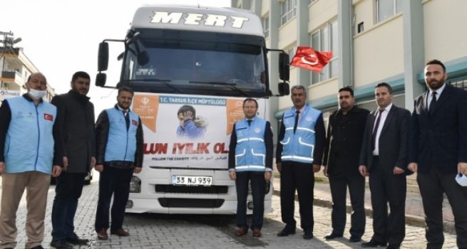 İyilik yüklü tırlar Tarsus'tan yola çıktı