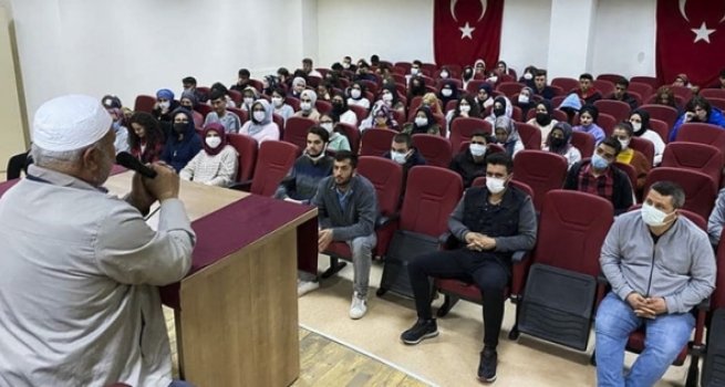 Karapınar'da din görevlileri öğrencilerle buluşuyor