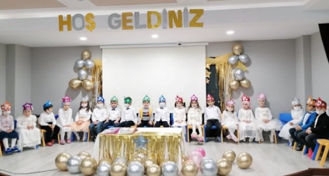 Kaymakam Kur'an öğrenen minikleri ödüllendirdi