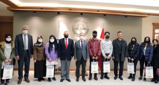 Kayseri’de ‘Göç ve Çocuk’ temalı resim yarışması