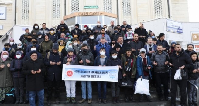 Kayserili gençler Konya kampına uğurlandı